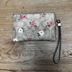 Coach Corner Zip Wristlet In Signature monogram Canvas With flowers Print